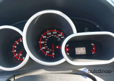 2009 Toyota Matrix S z USA, uszkodzony, nr VIN 2T1KE40E89C014499